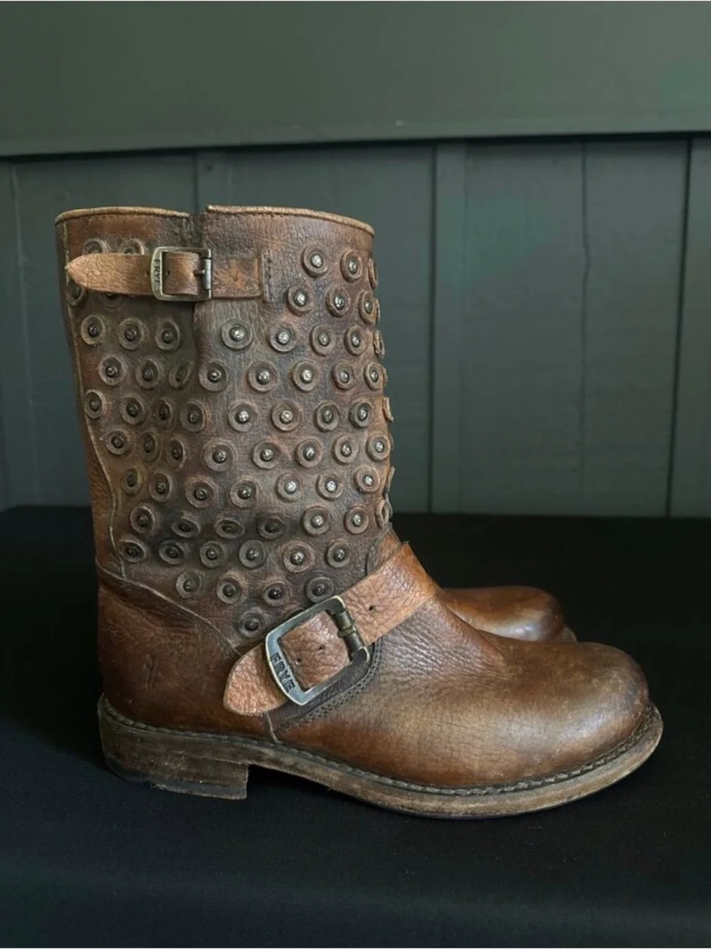 Frye Jenna Disc Short Studded Distressed Brown Leather Boots Size 6.5 B